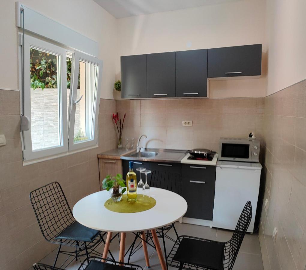 Studio Apartman Rea Κότορ Εξωτερικό φωτογραφία